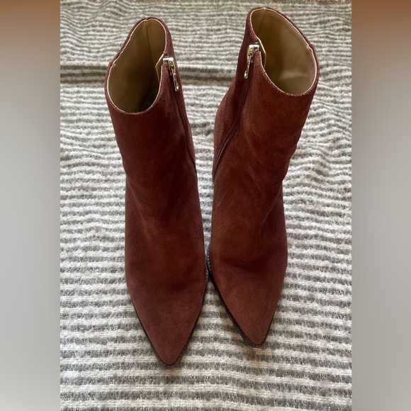 Women’s rust colored Ann Taylor Loft suede boots - Picture 3 of 8